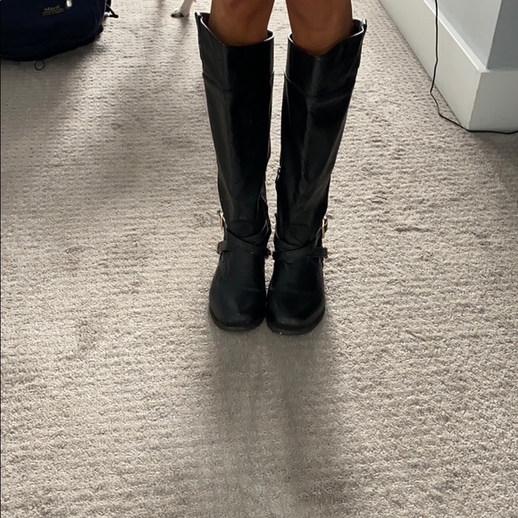 Black flat boots - Picture 3 of 6